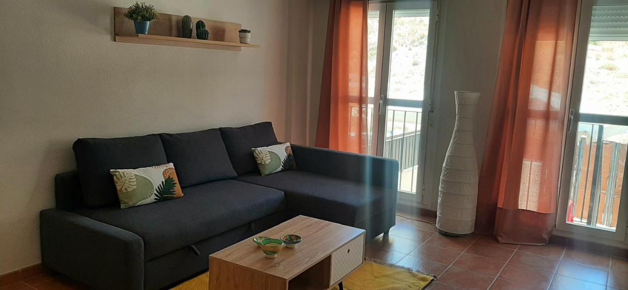 La Casa De La Fama - Apartamento Con Patio Exterior كاربونيذاس المظهر الخارجي الصورة